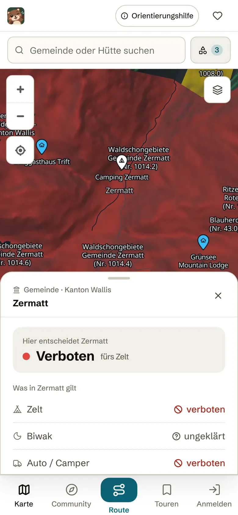 Munggi-App auf einem Telefon: Infokarte Zermatt. Zelt verboten, Biwak ungeklärt, Fahrzeug verboten.